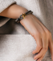 دستبند زنانه فراگامو طوسی